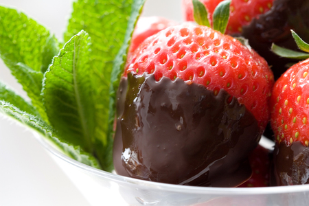 chocolate_strawberries - chocolate-strawberries