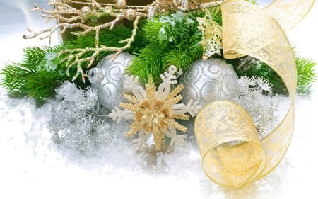 Christmas Still life - silver, christmas balls, pine, beautiful, still life, decoration, gold colour