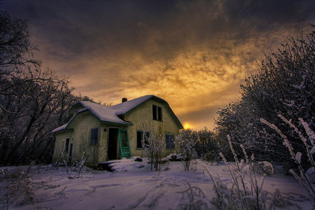 Abandoned farmhouse - house, snow, winter, sunset