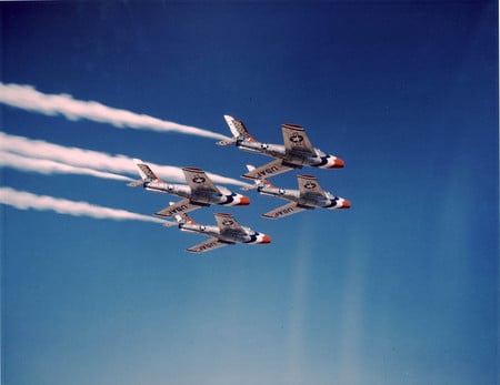 USAF Thunderbirds F-84F - team, usaf, formation, aerobatic