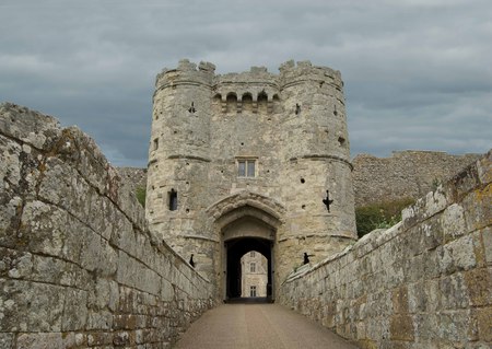 Gate Carisbrooke Castle, Wight UK - clouds, gate, grey, gateway, walls, stones, sky