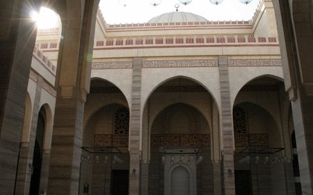 Al Fateh Mosque in Manama - Bahrain (courtyard) - place, islam, bahrain, masjid