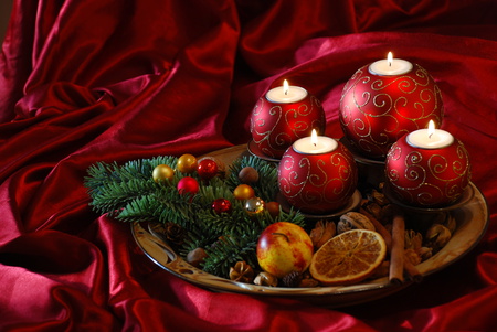 Christmas candles - ball, balls, photography, garland, holidays, lovely, christmas, new year, red, cute, candles, decorations