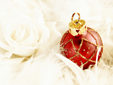 Christmas ball - ball, balls, photography, garland, holidays, lovely, christmas, new year, red, cute, decorations