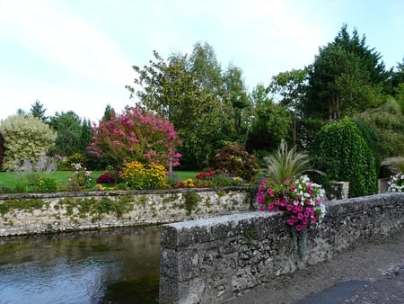 Ecluse-de-Gwaker - flowers, street, ecluse, france, gwaker