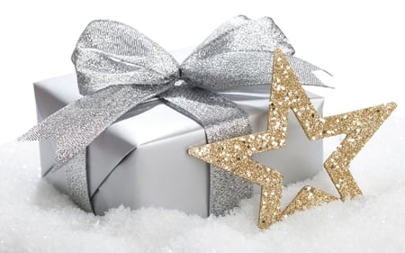 Christmas Gift - pretty, star, magic, snow, sparkles, surprise, holiday, magic christmas, ribbon, box, merry christmas, xmas, winter, decoration, happy new year, beautiful, photography, present, beauty, gold, lovely, christmas, white, silver, new year, gift, bow