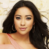 Shay Mitchell