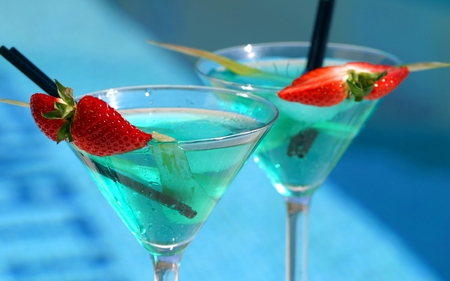 Strawberry cocktails - abstract, drinks, strawberry, water, blue, photography, red, 3d, alchohol