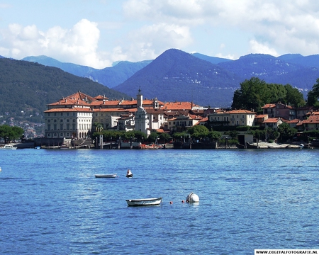 Great view - water, lake, house, blue