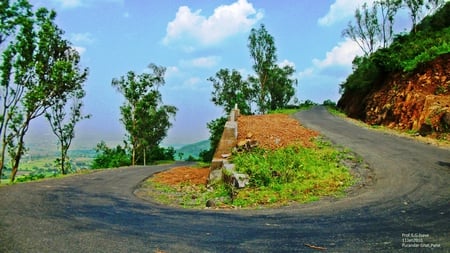 Purandar Fort Ghat - purandar, saswad, maratha emporer, sahyadri, pune, forts arround pune