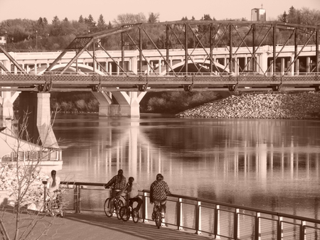 Saskatoon Bridge - bridge, old, saskatoon, victoria