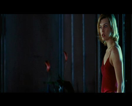 Resident Evil - evil, red, alice, dress, milla, horror, jovovich, movie, resident