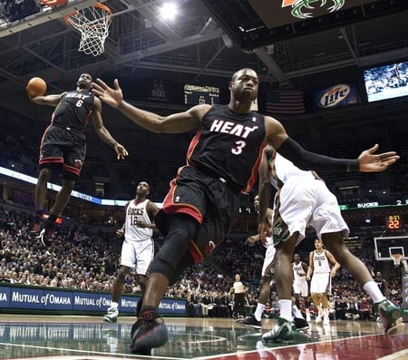 dwayne and lebron - wade, dunking, dwayne, lebron