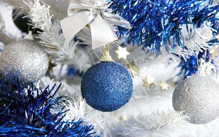 Christmas decorations - blue, ball, balls, photography, garland, holidays, lovely, christmas, new year, cute, candles, decorations