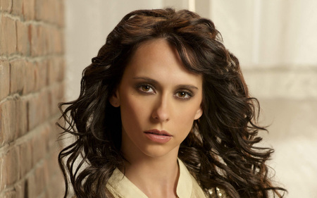 Jennifer Love Hewitt - jennifer love hewitt, actresses, beautiful, songwriter, celebrity, people, singer, music, entertainment