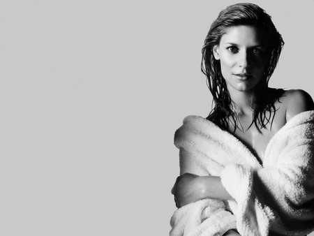 Claire Danes - female, black and white pic, sexy, hair, actress