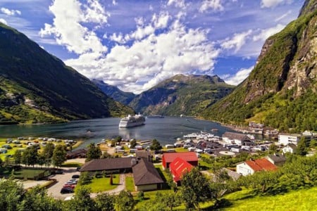 Ship in Lake - lake, norway, picture, beautiful, ship