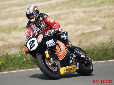 JOHN MCGUINNES - iom tt 2010, hall plant, john mcguinnes, honda