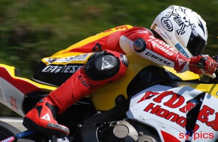 GUY MARTIN 2009 TT - hydrex, honda, iomtt, guy martin