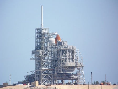 Shuttle On Pad - aircraft, sky, shuttle, space