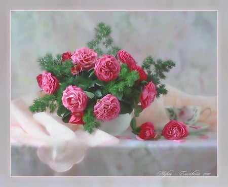 still life - nice, roses, photography, bouquet, still life, rose, cool, pretty, drink, coffee, tea, gentle, lovely, vase, cup, red, beautiful, flowers, photo, elegantly