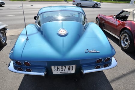 Vette - sexy lines, vette, hole shot, blue