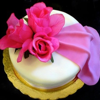 Rose-Topped-Draping-Cake