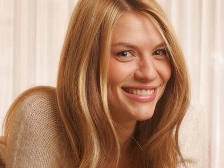 Claire Danes - actress, pretty, female, smile, long blond hair, cute