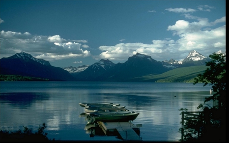 CALM LAKE - calm, clouds, boats, trees, lake, parking, mountain