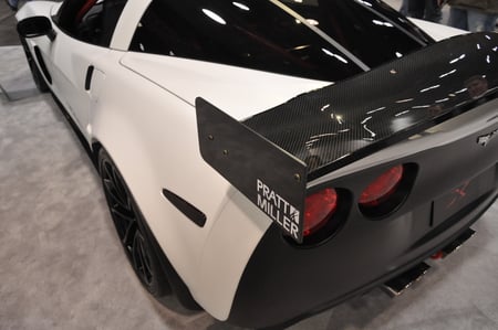 Corvette - fast, white, z06, new