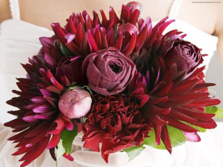 red flowers - flowers arrangement, greens, red, beautiful