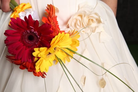 Bouquet - woman, nice, elegance, photography, gerberas, bouquet, bride, cool, harmony, love, wedding, girl, gentle, celebration, beautiful, flowers, photo, flower