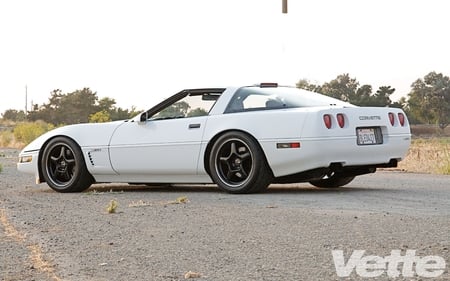 White 91-Zr1 - black rims, corvette, gm, chevy