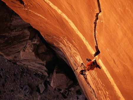 Climbing on rocks - sports, rock, climbing, chink