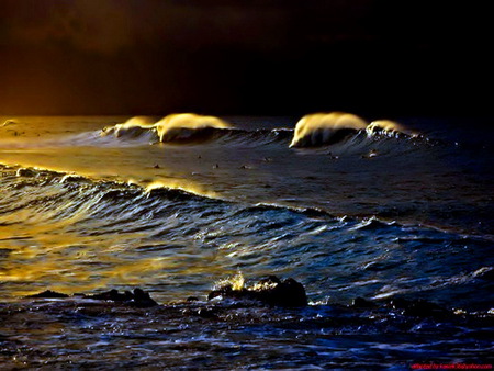 Final rays - reflections, beach, ocean, golden waves, evening, sun rays