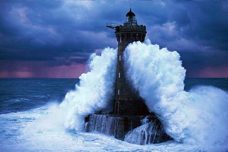 Big Wave - picture, lighthouse, cool, big, wave