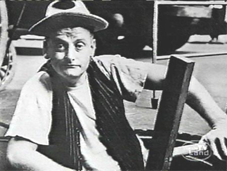 Art Carney - Norton - bus, honey mooners, jackie, apt