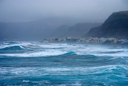 ATLANTIC OCEAN - atlantic, foggy, waves, ocean, mountains