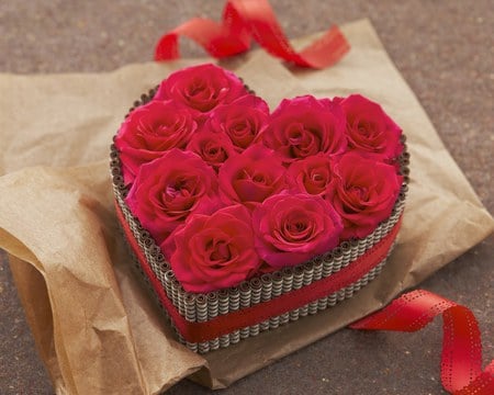 Roses Heart for my Friend Andonia - decoration, hear giftbox, red roses, beautiful