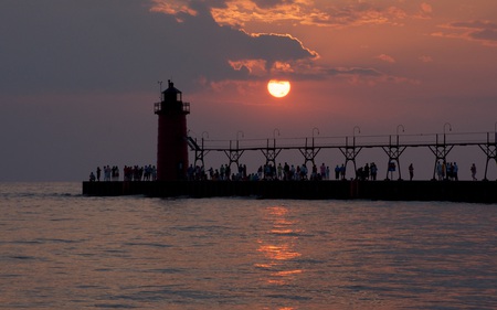 South Haven Michigan Pier - lighthouses, lake, popular, sunset, spot, reflections, pier, cloudy, beautiful, architecture