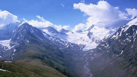 Mountain Terrarin - clouds, skies, nature, trails, snow, summit, mountains, sky