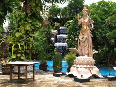 Garden in Bali - nature, trees, sculpture, archictecture, garden