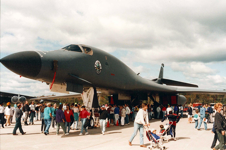 AIR SHOW  COME AND SEE - plane, craft, air, show