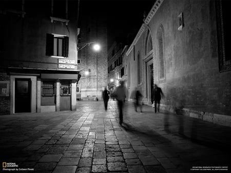 The Streat - black and white, people, ng, streat