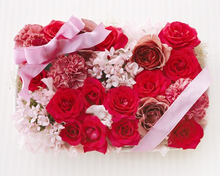 Romantic - romantic, beautiful, pink decoration, red, flowers arrangement, still life