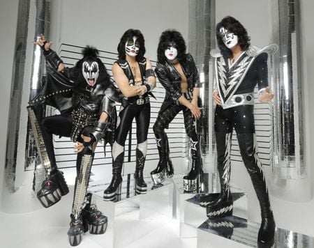 Gene Simmons,Paul Stanley, Peter Chris,Ace Freley - band, metal, rock, musicians