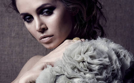 Eliza Dushku - people, eliza dushku, beautiful, actresses, models, celebrity