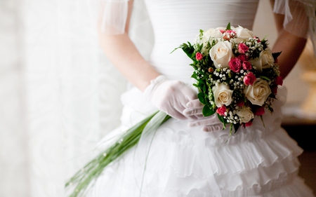 Wedding Bouquet - pretty, bridal, roses, white rose, she, romantic, wedding bouquet, romance, pink, pink rose, flowers, bride, beautiful, pink roses, photography, wedding, girl, white roses, beauty, colors, lovely, flower, bouquet, hands, white, nature, woman, rose, gloves