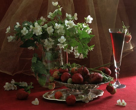 contrast of three - drink, strawberries, wine, cloth, fruit, table, flowervase