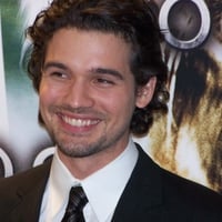 Steven Strait